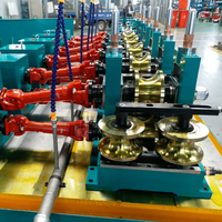 La machine de formage de rouleaux de tuyaux en acier carré SENWEL utilise une ligne de broyage automatique ERW pour fabriquer des tubes carrés