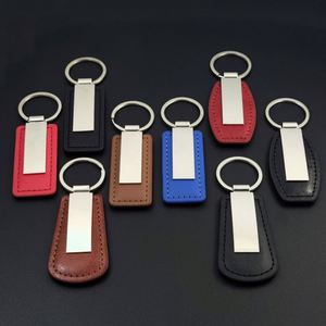 Porte-clés rectangulaire en cuir PU durable, design minimaliste, cadeau d'anniversaire unique pour homme, petit ami, mari et grand-père - Product Image 1