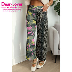 جينز نسائي مستقيم الساق من دير-لوفر بالجملة بنمط بوتيك غربي بتصميم مموه مجرد متعدد الألوان مع تداخل بطبعة الفهد - Product Image 1