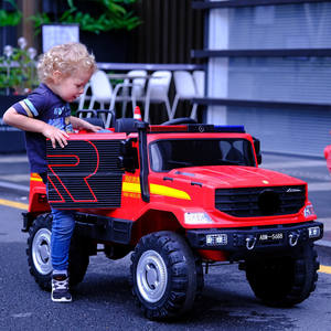 Camion de pompiers électrique rouge en plastique pour enfants de 2 à 4 ans, véhicule tout-terrain 4x4 avec télécommande et lumières - Product Image 5