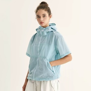 Veste d'été légère pour femme avec capuche, protection solaire, séchage rapide, coupe-vent avec manches amovibles UPF50+ - Product Image 5