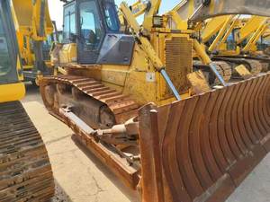 Bulldozer diesel hidráulico usado original de importación Komatsu D85 con fuerte capacidad de trabajo Alto rendimiento El mejor precio a la venta - Product Image 5