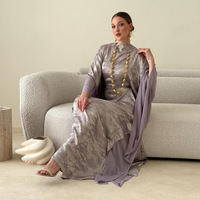 Abaya longue ajustée en polyester gaufré or, best-seller ODM, pour femmes européennes, disponible sur site indépendant de mode féminine