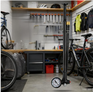 Bicicleta de Montaña Fija de Aleación de Aluminio con Bomba Pequeña Portátil, Amortiguador Delantero y <span class=keywords><strong>Inflador</strong></span> Trasero - Product Image 1