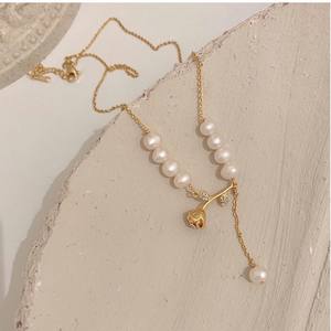 Collar con Colgante de Rosa Romántica Francesa Nuevo de 2022 para Mujer, Cadena de Clavícula con Perla de Agua Dulce, Cadena de Platino, Accesorio de Cuello Bajo - Product Image 5