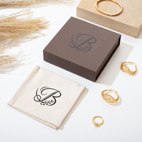 Vente en gros de boîte cadeau de bijoux avec logo personnalisé boîte de bijoux magnétique de boucles d'oreilles bague boîte de bijoux de collier