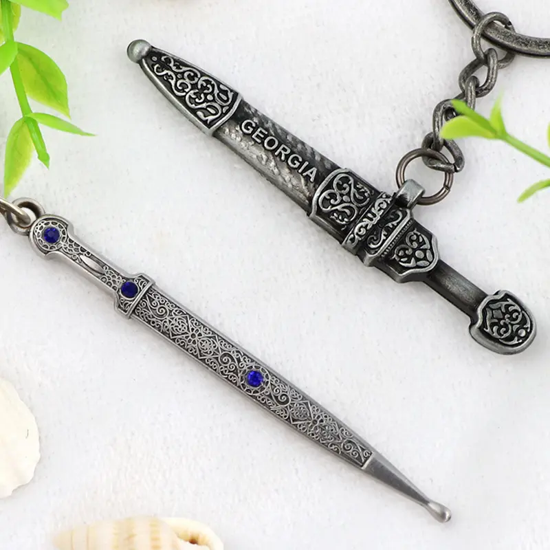 Großhandel benutzer definierte antike Metall Souvenir Schlüssel bund Katana Schwert Schlüssel anhänger