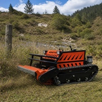 Coupe-herbe télécommandé sur chenilles avec générateur 5000W, portée de 680m et contrôle de hauteur du plateau à distance
