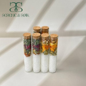 Sales de Baño Naturales de Cristal Rosa del Himalaya S&Soak al por Mayor con Aceites Esenciales y Flores Secas para el Alivio del Estrés y la Relajación Muscular - Product Image 5