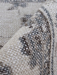 <b>Home</b> <b>Textiles</b> Style Silk Carpet Fine Hand Knotted Luxurious Rug Soft and Elegant Rugs for Bedroom - Product Image 3