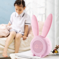 Horloge intelligente de réveil avec lapin mignon avec entraîneur de sommeil