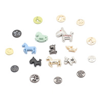 Fabricant d'accessoires métalliques OEM, conception personnalisée, couleur et taille, étiquette durable en alliage de zinc pour vêtements et sacs à main