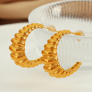 <b>Cuff</b> <b>Earrings</b> Gold C-Shaped Geometric Hoop For Women Fashion Jewelry - Product Image 4