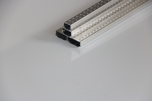 Barre distanziatrici <span class=keywords><strong>in</strong></span> alluminio Innovative colorate a basso prezzo all'ingrosso che ridefiniscono le prestazioni termiche <span class=keywords><strong>in</strong></span> vetro <span class=keywords><strong>e</strong></span> finestra isolati - Product Image 3