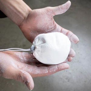 Bolsas <span class=keywords><strong>de</strong></span> magnesio en polvo antideslizantes personalizadas Sunrise <span class=keywords><strong>de</strong></span> bajo MOQ, rellenables, blancas, <span class=keywords><strong>de</strong></span> 56 g para gimnasia, escalada y fitness - Product Image 3