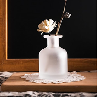 Désodorisant de luxe Bâton de rotin écologique givré Diffuseur de roseau en verre Bouteille avec boîte d'emballage