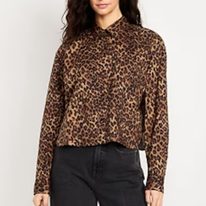 Camisas estampadas informales Vintage para mujer, patrones atractivos y decoración de botones, tela de punto, ajuste relajado con logotipo frontal - Product Image 6