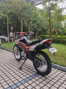 Motocicleta Todoterreno de Alta Calidad y Popular de 150cc/200CC, Refrigerada por Aire, con Carburador, Dirt Bike Fast Rider CROSS III, Directo de Fábrica - Product Image 5