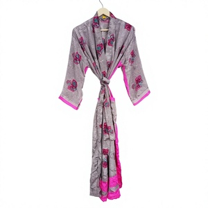 Sari vintage elegante, túnica larga, suave, 100% seda, para verano, primavera, playa, vacaciones, ropa de dormir, kimono, vestido cómodo y holgado. - Product Image 1