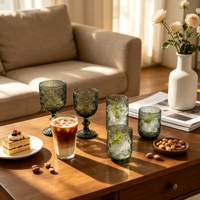 Gobelets en verre coloré en gros, verres à vin vintage gravés OEM pour l'hôtellerie, les bars et la fourniture de vaisselle événementielle