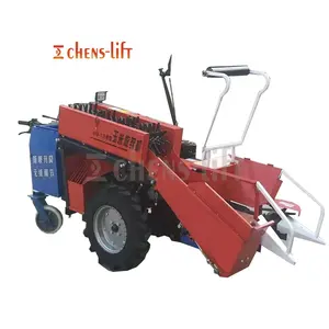 Dry And Wet Single Row Corn Harvester Hand Working Tractor Mini Corn Maize Combine Harvester