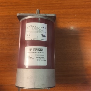 Motor paso a paso Danaher Motion E33NCHA-L 1.8 grados bipolar paralelo 8.6 A 35 V 1500 RPM - Product Image 1