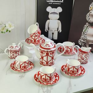 Service à thé vintage en céramique rouge, 6 tasses, 6 soucoupes, théière, pot à lait, sucrier, ensemble de tasses à café en porcelaine de Noël - Product Image 1