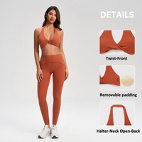 Soutien-gorge de sport respirant sans couture en nylon couleur unie avec torsion sur le devant, col en V, dos ouvert, rembourrage amovible pour yoga, gym et athleisure pour femme