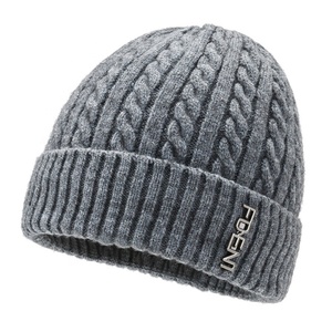 Mio Bên Trong Lông Cừu Đội Thể Thao Beanie Với Kim Loại Logo Dệt Kim Hat Tùy Chỉnh Cap Xoắn Đan Hat - Product Image 5