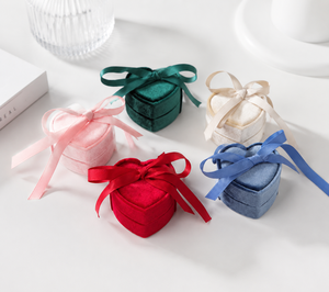 Minimalist Heart Shaped Velvet Jewelry <b>Box</b> for <b>Rings</b> Earrings Storage OEM ODM Acceptable - Product Image 4