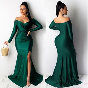 Robe de soirée de mariage sirène à une épaule avec traîne et fente, élégante et brillante - Product Image 4