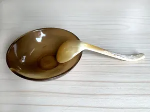 Cuenco de cuerno de búfalo natural hecho a mano con juego de cuchara a juego ecológico precio al por mayor accesorio de comedor sostenible - Product Image 5