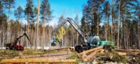 XUVOL fabrique une moissonneuse-batteuse à roues, une machine forestière pour l'exploitation forestière, avec une capacité de coupe de 25 tonnes, tête de coupe de 600 mm
