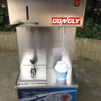 Commerciële McFlurry-machine - RVS ijs- en milkshakemaker met opties voor noten, fruit, water en chocolade. Nieuwe, hoge productiviteit.