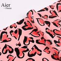 Aierflorist - Papier d'emballage floral imperméable à l'eau avec motif léopard en forme de cœur graffiti pour bouquets de roses.