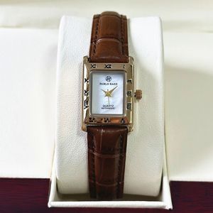 Best-selling shell-shaped women's <b>watch</b> with a youthful student-style quartz movement - Product Image 2