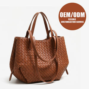 OEM New Designer Famous Brands Large Capacity Genuine Leather Tote <strong>Handbags</strong> for Women <strong>Luxury</strong> Ladies Handwoven Tote Bag with Logo - Product Image 1