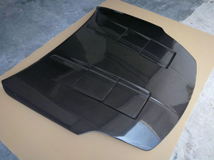 Capot en fibre de carbone sur mesure - Design élégant, personnalisé, léger, haute résistance pour les modèles automobiles spécifiques - Product Image 5