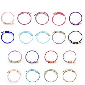 <span class=keywords><strong>Bracelet</strong></span> unisexe tressé de style chinois moderne avec boucle en forme de huit dorée <span class=keywords><strong>et</strong></span> cordon <span class=keywords><strong>rouge</strong></span>, par Jinyuan - Product Image 5