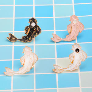 بروش كوي محظوظ معنى مسحوق أبيض أسود هدية الجينز الزهر الملابس قبعة طية صدر الطفل دبوس شارة زر تذكارية الزخرفية - Product Image 2