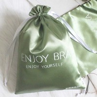 12x15 sac cadeau en velours doublé de satin personnalisé sac à cordon en velours à fond rond pochette à cordon en soie sac d'emballage pour perruque de cheveux