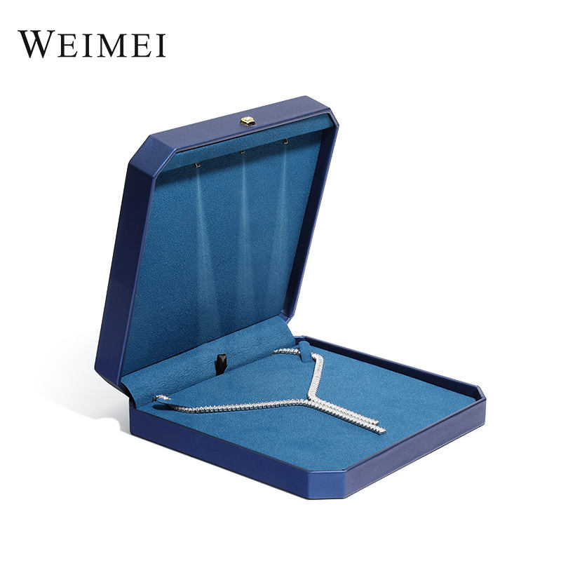 Grande boîte à collier