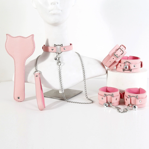 All'ingrosso Bondage Set <span class=keywords><strong>Sexy</strong></span> manette in pelle PU collare e guinzaglio Bondage kit di ritenuta accessori esotici - Product Image 1