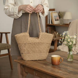 Sacs en rotin légers personnalisés avec logo, de haute qualité, pour femmes, idéaux pour les vacances en plein air et <span class=keywords><strong>la</strong></span> plage – Vente en gros directe usine - Product Image 1