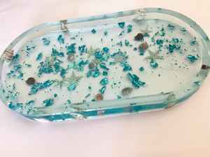 Plateau en résine avec un design artisanal élégant, matériau en résine durable, léger et élégant, parfait pour servir des collations, des boissons, décoration - Product Image 5