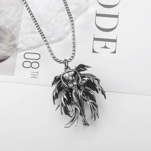 Vente en gros collier de bête de jeune fille personnalité collier pendentif bête ange européen et américain - Product Image 3