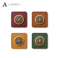 APEX Fabricant d'étiquettes en cuir personnalisées pour vêtements, hijabs, abayas, foulards, sacs et vêtements d'extérieur, avec logo métallique