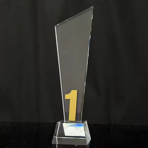 Trofeo in Cristallo Trasparente con Numero <span class=keywords><strong>1</strong></span> 2 in Metallo Dorato, Souvenir in Cristallo, Trofei e Premi, Trofeo con Numero per Anniversario <span class=keywords><strong>1</strong></span> 2 Anni - Product Image 3