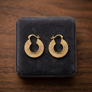 ต่างหูห่วงทรงเรขาคณิตเคลือบทอง 18K ทำจากทองเหลือง น้ำหนักเบา ปราศจากนิกเกิลและสารตะกั่ว เครื่องประดับทันสมัย - Product Image 1