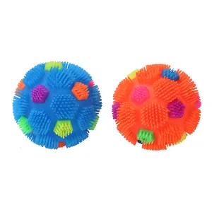 Kehui sıkmak oyuncak Tiktok sıcak satış basıncı rahatlatmak topu TPR malzemesi anti-stres oyuncak futbol kirpi topu yanıp sönen çocuklar oyuncak